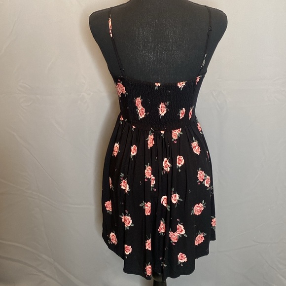 Divided (H&M) Black Floral Smocked Back Sundress Size XS - Picture 4 of 5